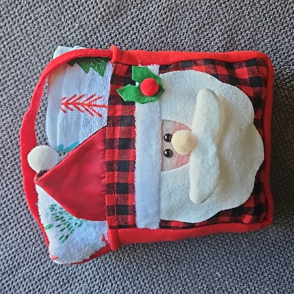 HOLIDAY KITCHEN HAND TOWELS - Picture 1 of 11